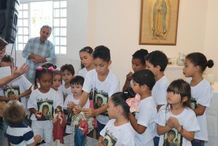 Retiro dos Dois Sagrados Corações - Brasília: Visita à Casa de Maria de Brasília