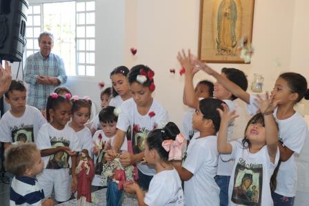 Retiro dos Dois Sagrados Corações - Brasília: Visita à Casa de Maria de Brasília