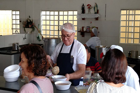 Retiro dos Dois Sagrados Corações - Brasília: Visita à Casa de Maria de Brasília