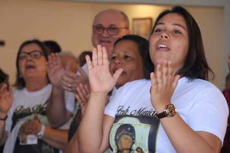 Retiro dos Dois Sagrados Corações - Brasília: Visita à Casa de Maria de Brasília