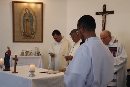 Retiro dos Dois Sagrados Corações - Brasília: Visita à Casa de Maria de Brasília